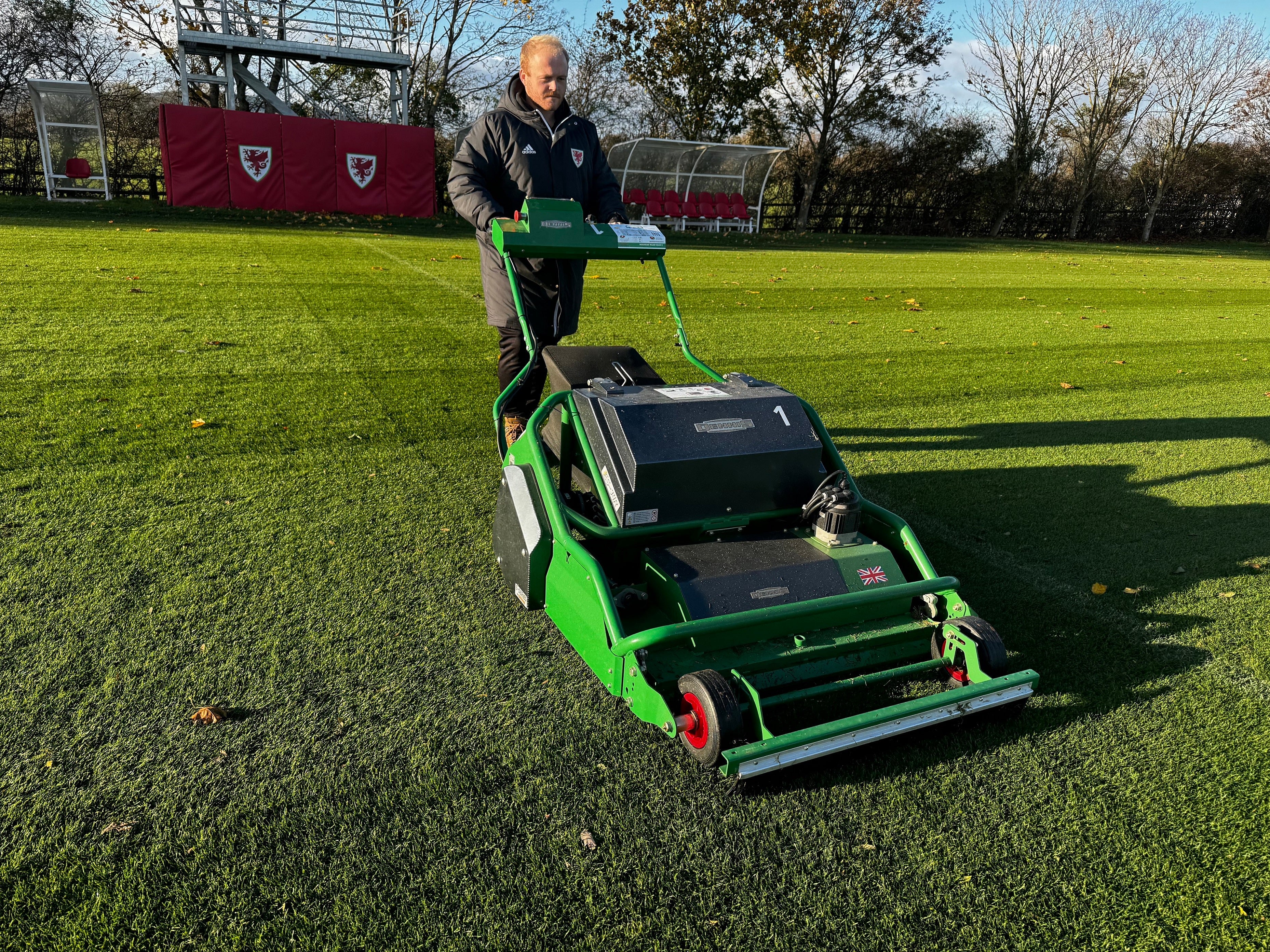 Dennis ES-34R’s are perfect for FAW