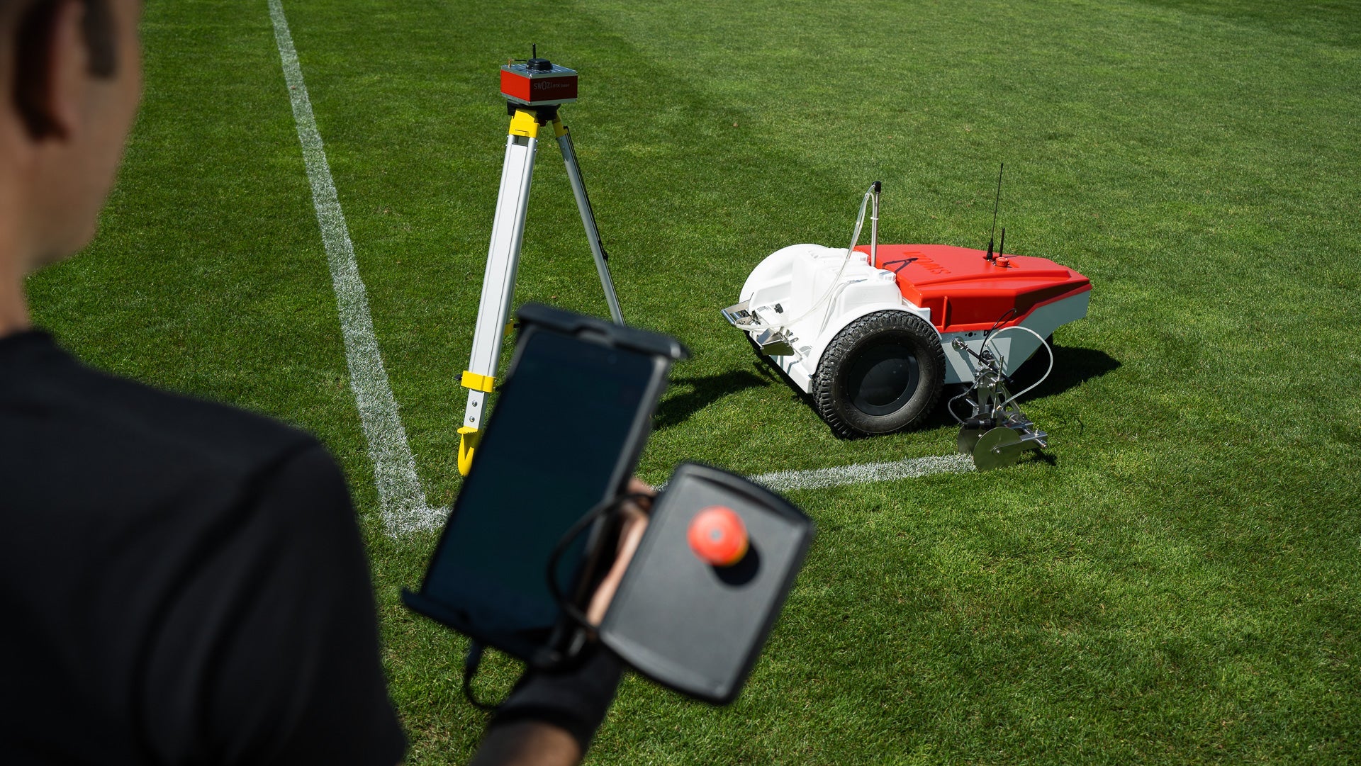 GroundTech secures UK Distribution for SWOZI linemarkers