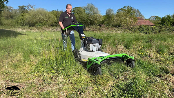 Acacia Groundcare Equipment Rental  puts its trust in Etesia