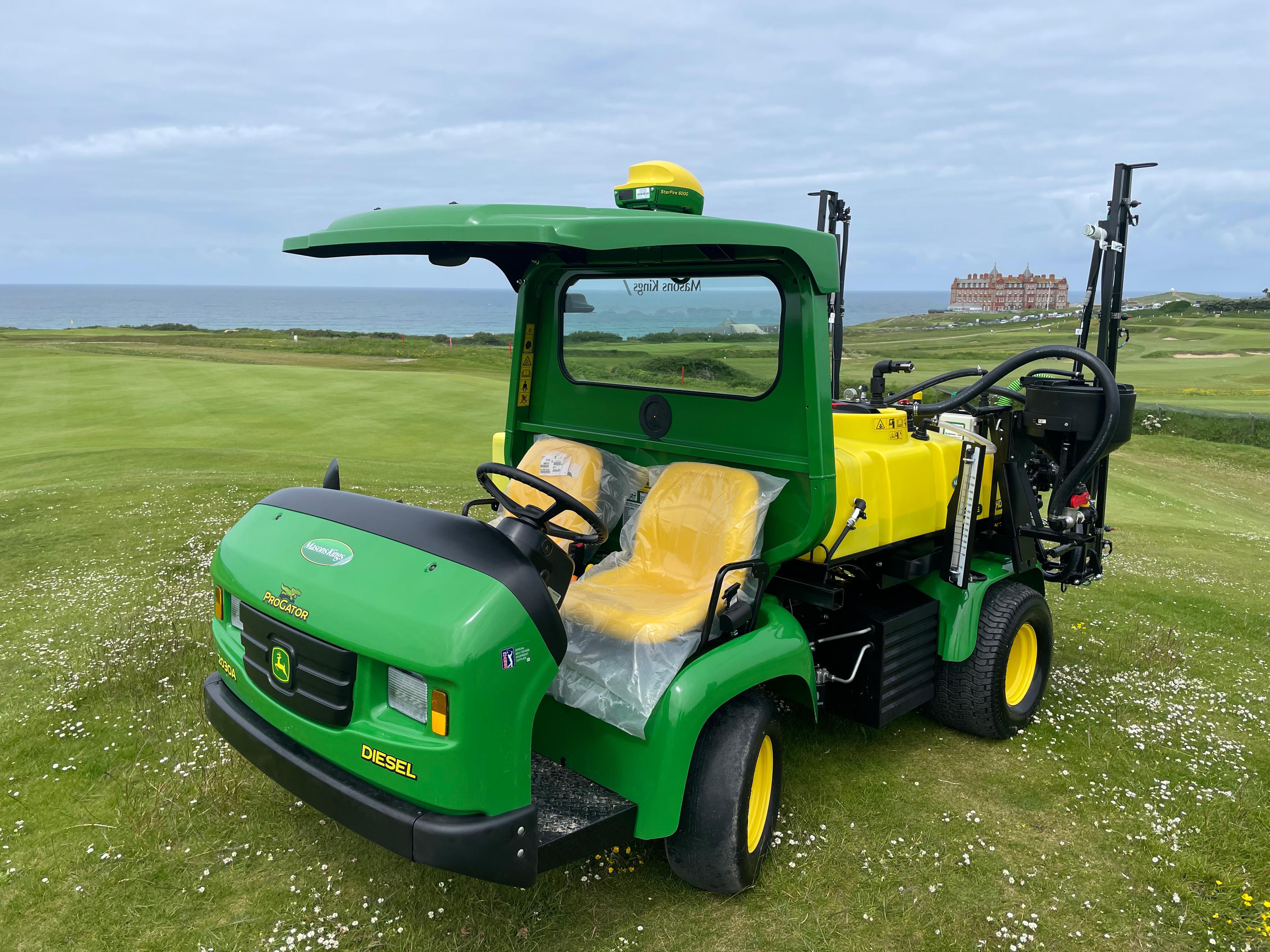 Newquay Golf Club Welcomes South West England’s First John Deere GPS Sprayer
