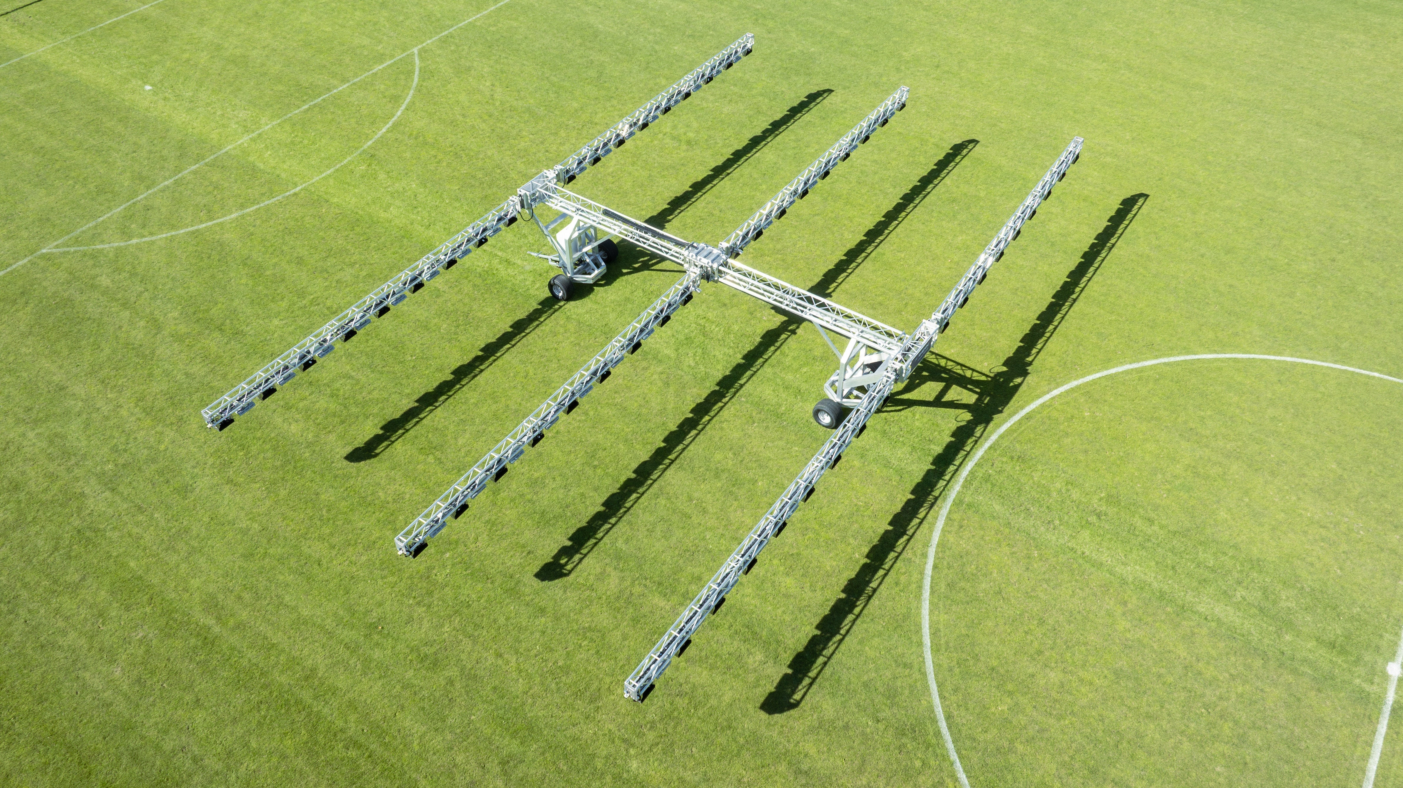 New Rhenac RML 400 delivers full spectrum LED Technology to a 400 sqm Footprint