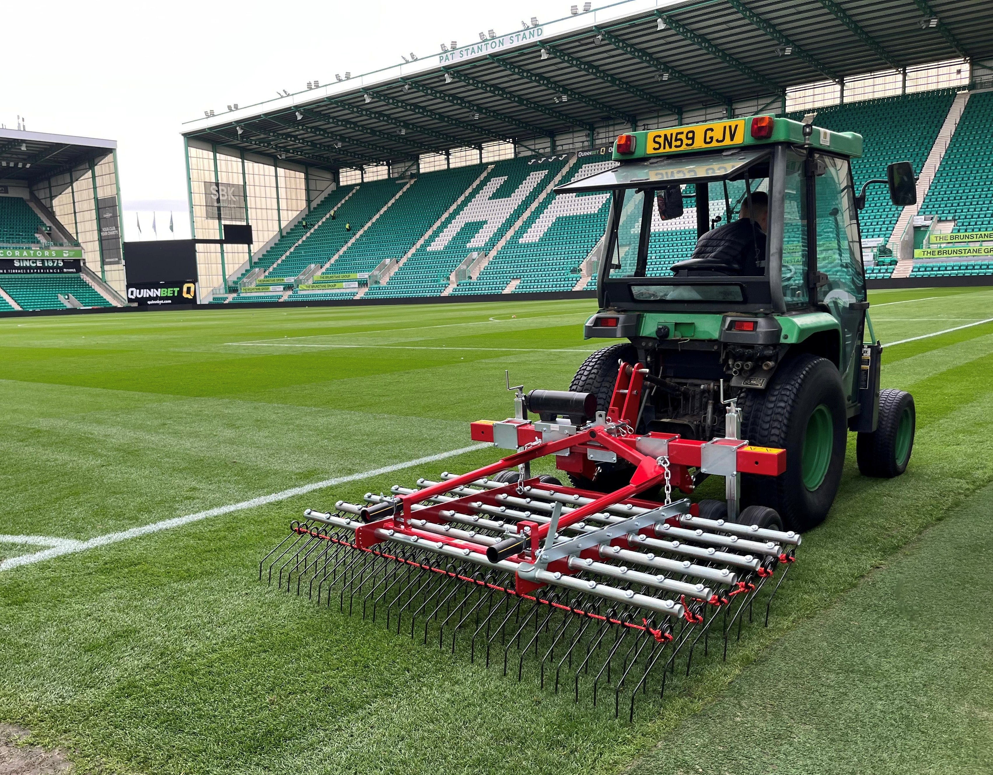 Hibernian FC invests in Redexim Verti-Rake to enhance pitch quality