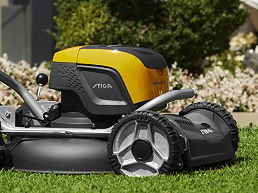 STIGA Robot Mowers...Offering A Cutting Advantage at Carlisle RFC!