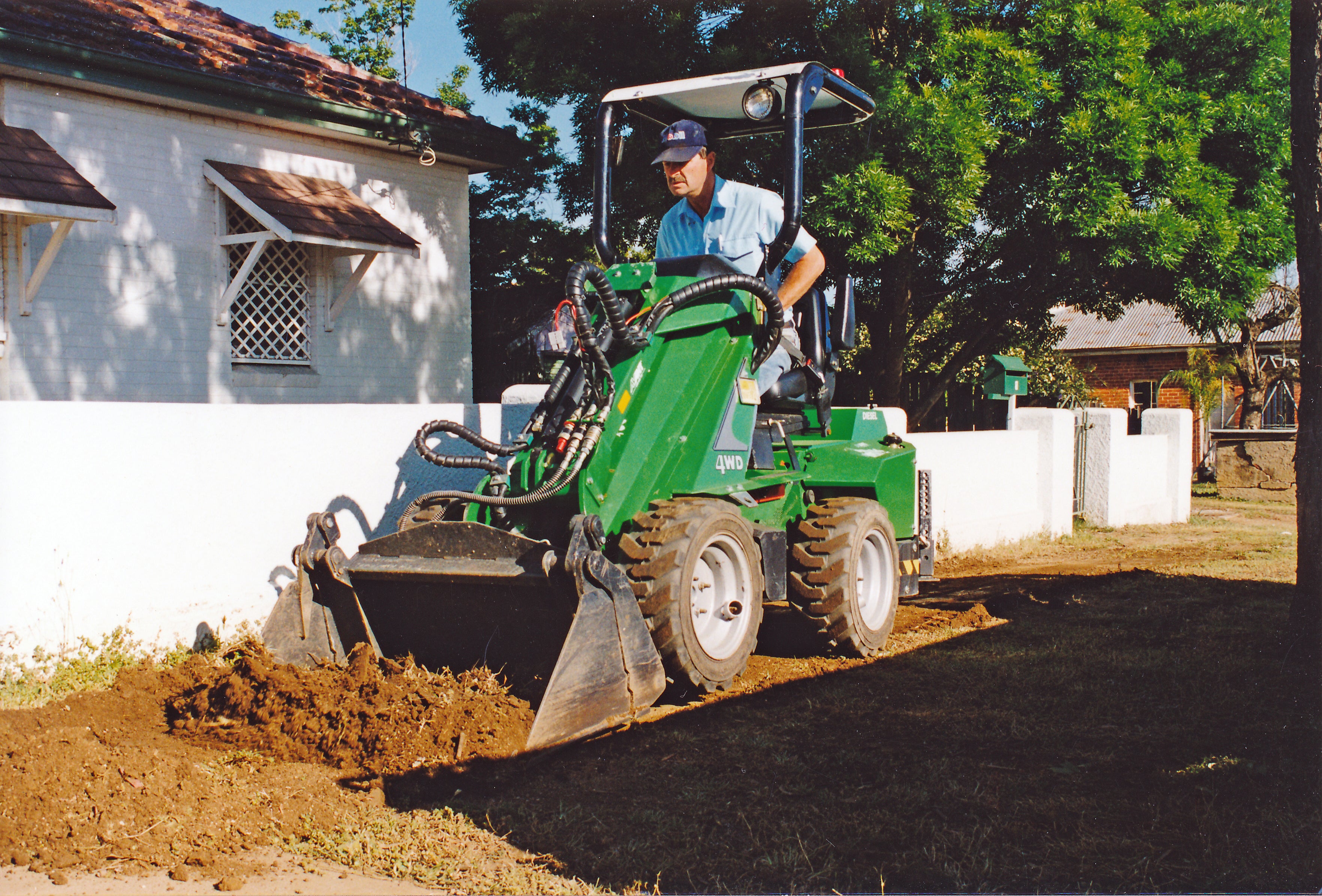 Quest for the Oldest Avant Machine: A Celebration of 25 Years in the UK