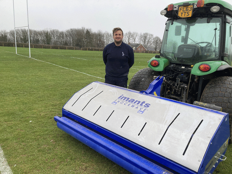 Andy-Butler-Head-of-Grounds-and-Gardens-at-Repton-School.gif