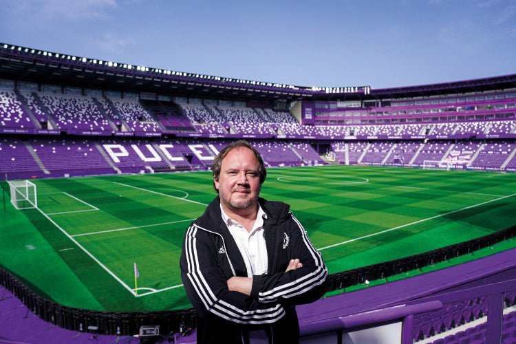 Antonio Grounds manager 1.jpg