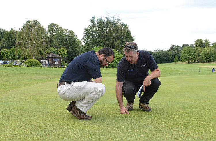 Daniel Lightfoot and Lee Strutt discuss turf health on greens