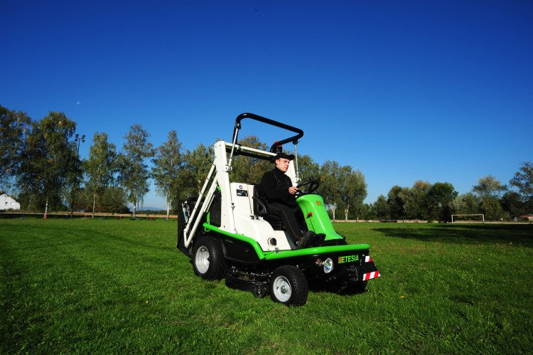Etesia Hydro 124.jpg