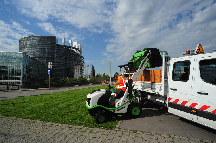 Etesia Saltex 2017 data tag