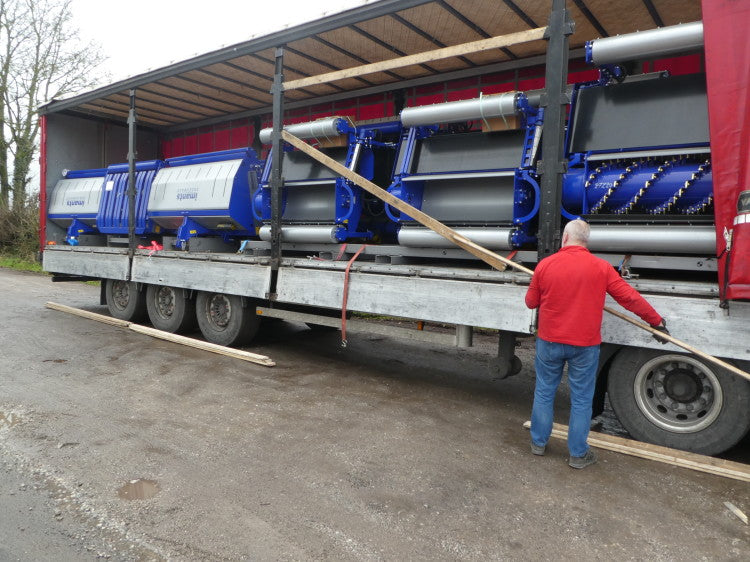 Imants delivery to Campeys.JPG