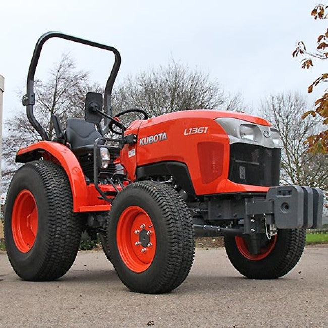 L1361 kubota compact tractor