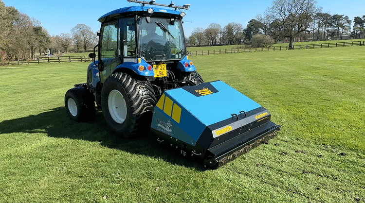 Latest-design-Imants-ShockWave-in-new-livery.gif