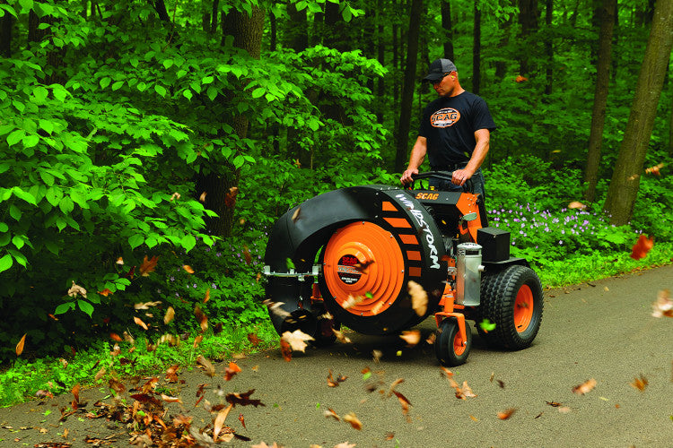 SCAG Windstorm in use Sm.jpg