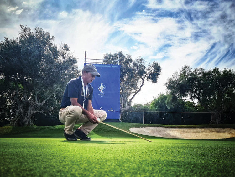 Solheim-Cup-23_Ignacio-Soto,-Director-of-Agronomy-at-Finca-Cortesin,-measuring-the-speed-of-the-greens.jpg