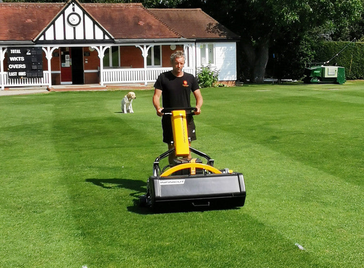 Springkaan Mower SMARTCut™ and SpringRake™ combination take maintenance to new levels a ...