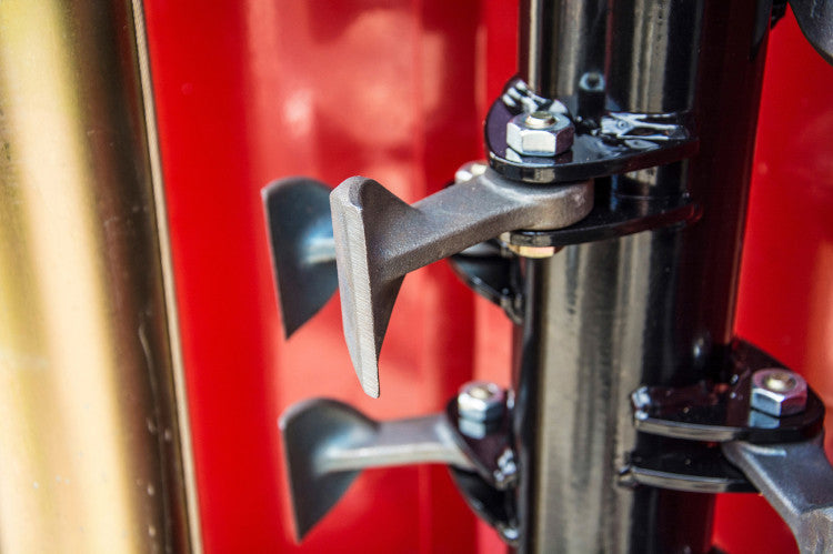 TEMPEST_BLADE LR.JPG