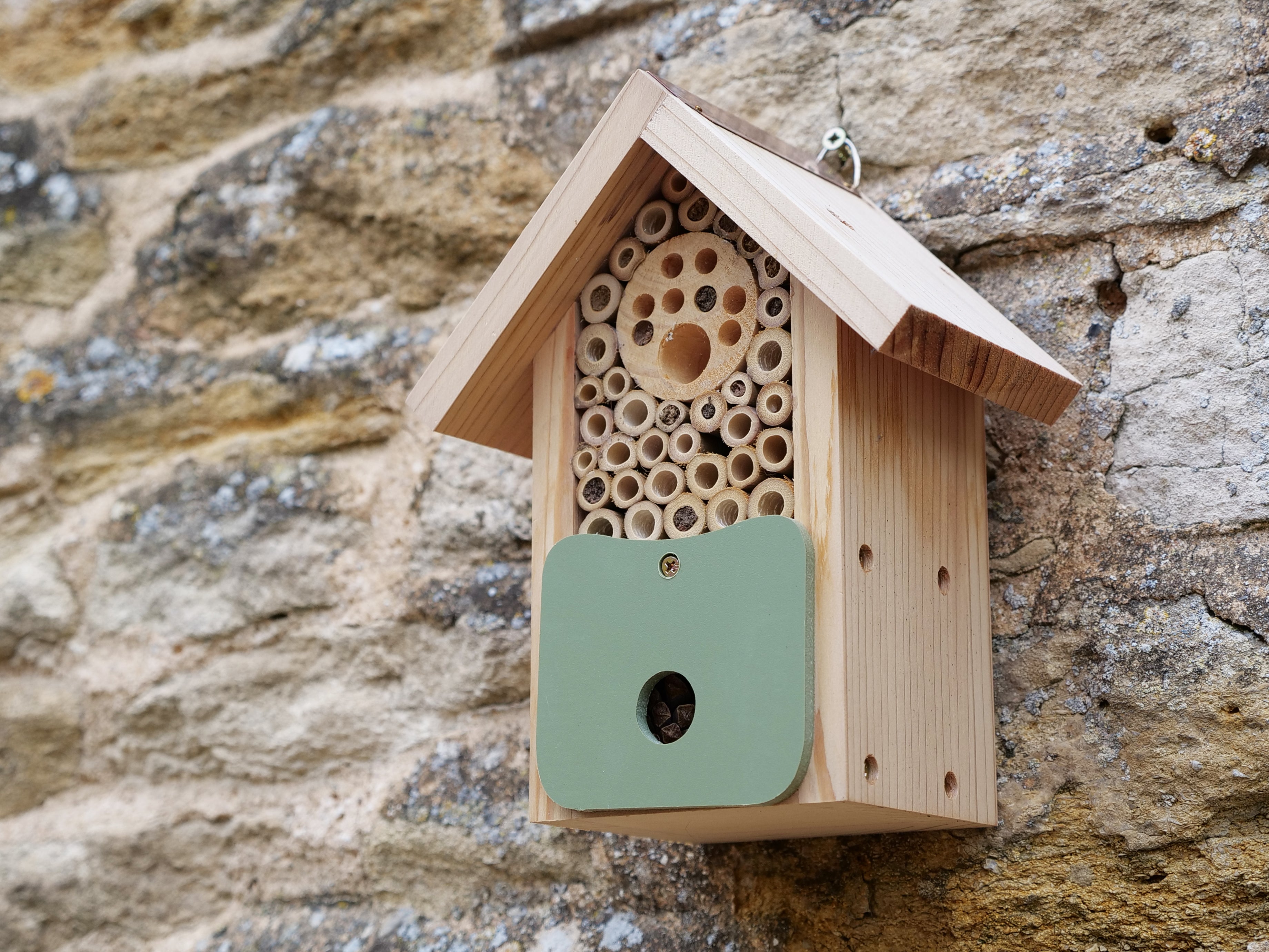 Wildlife World Bee Barn