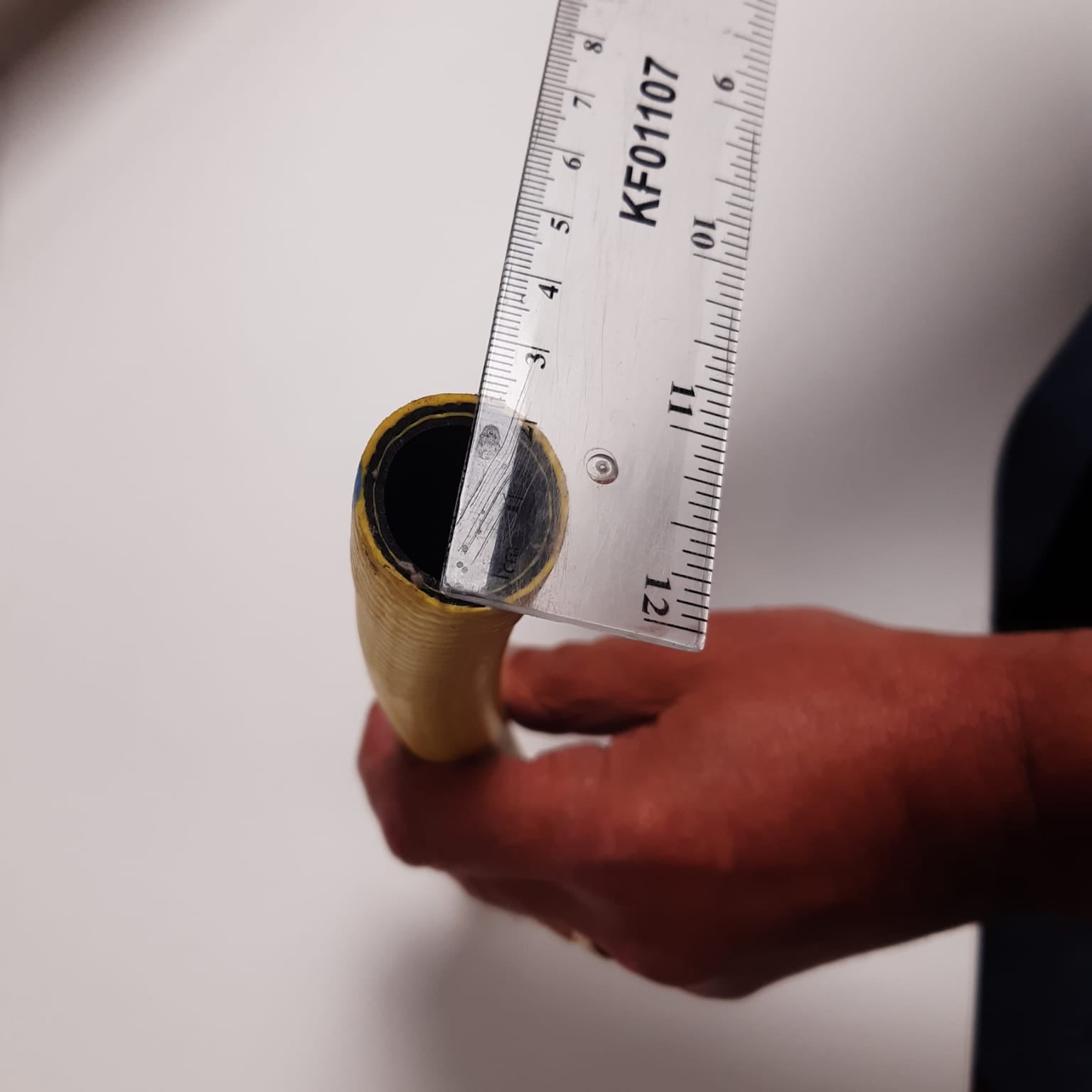 How to fit and select the size of the hose tail you require - step 1