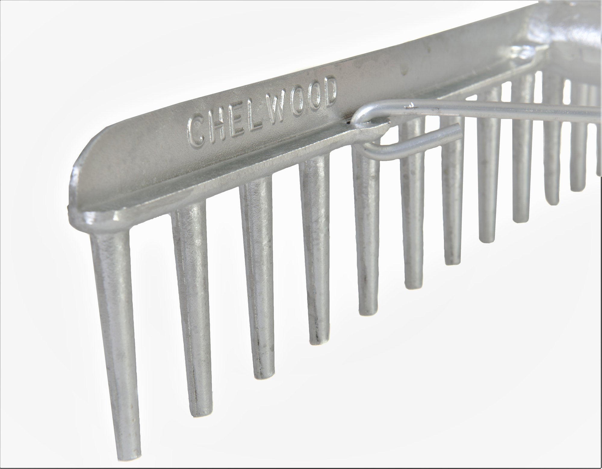Chelwood® 18A® aluminium crown rake close-up showing the embossed Chelwood® name