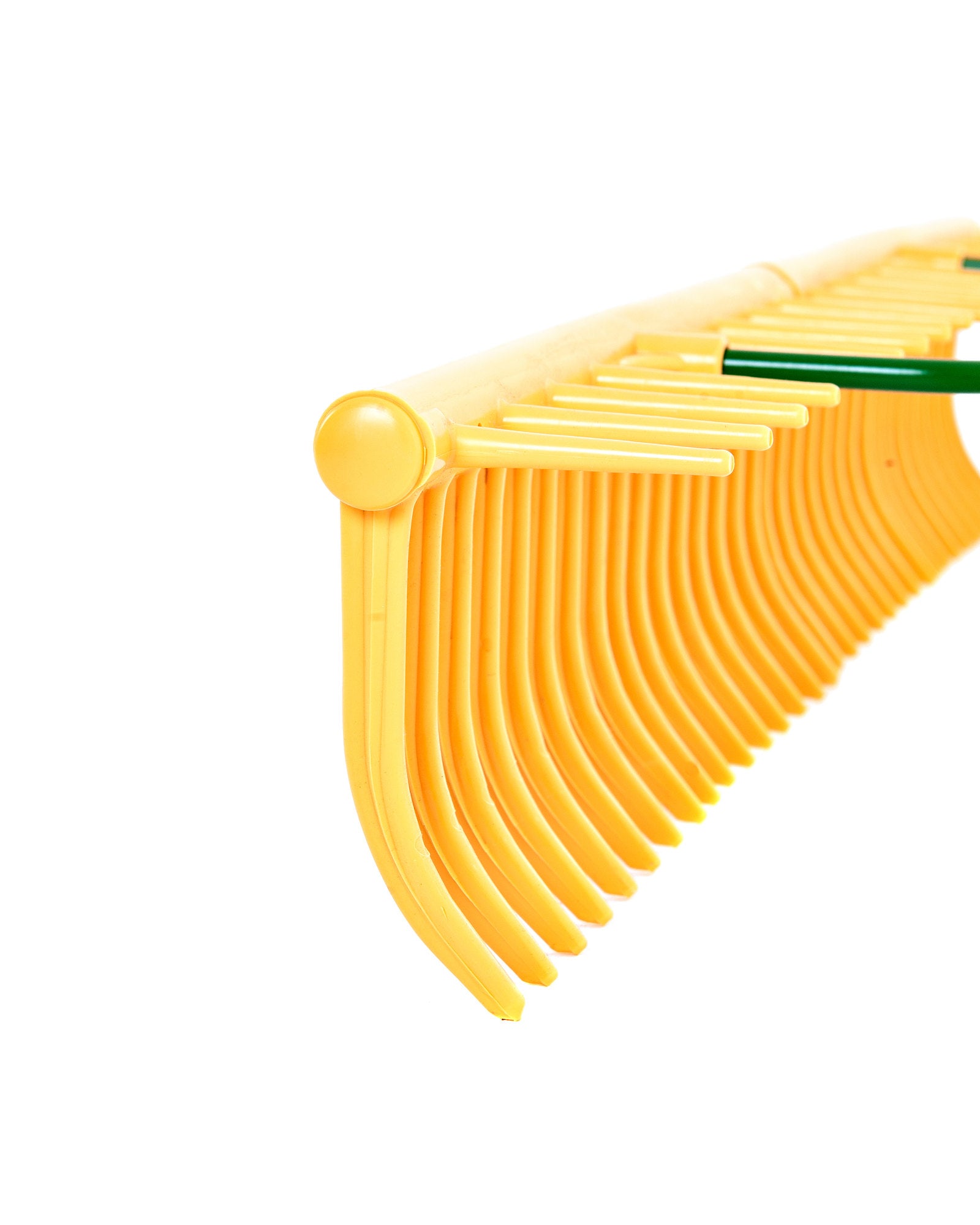 Chelwood® 48P® polypropylene grass and leaf rake head profile